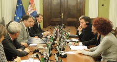 19. фебруар 2015. године Представници посланичких група владајуће коалиције у разговору са известиоцем ЕП за Србију 